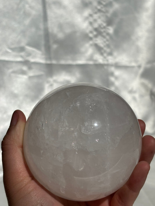 Milky Quartz Sphere 1kg
