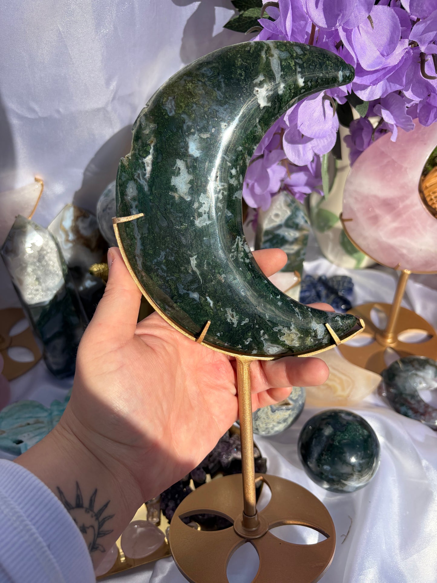 STATEMENT Moss Agate Moon On Stand