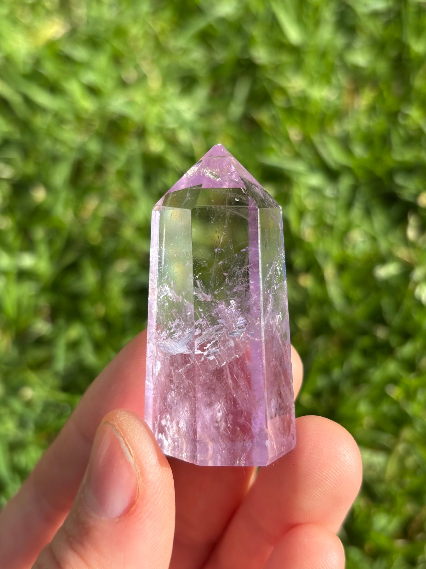 High Quality Amethyst Point (slight chip tip )