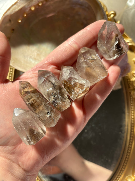 Garden Quartz Mini Half Polished Points