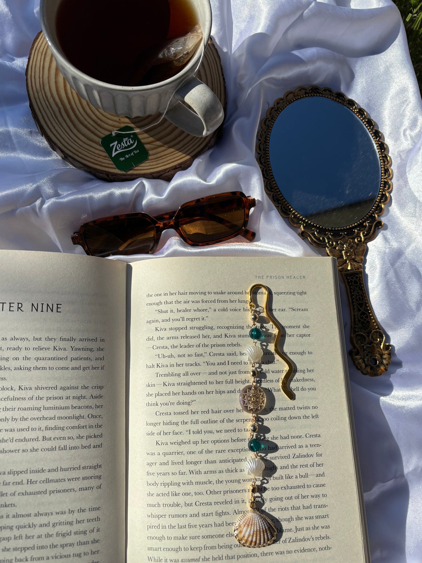 Gold Dark Blue Bookmark (MELIA)
