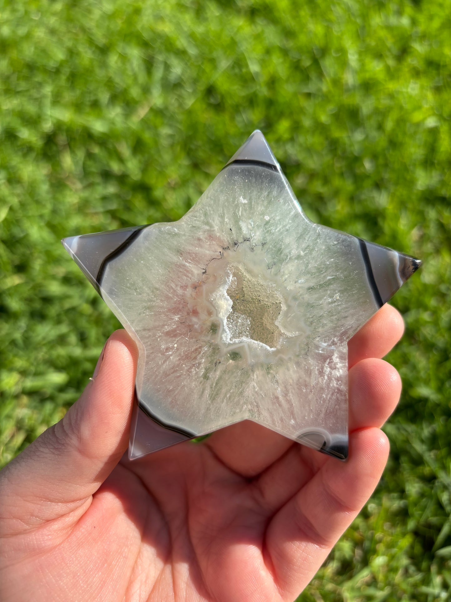 Druzy Agate Star On Stand