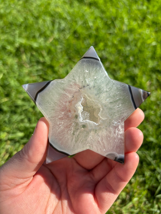 Druzy Agate Star On Stand
