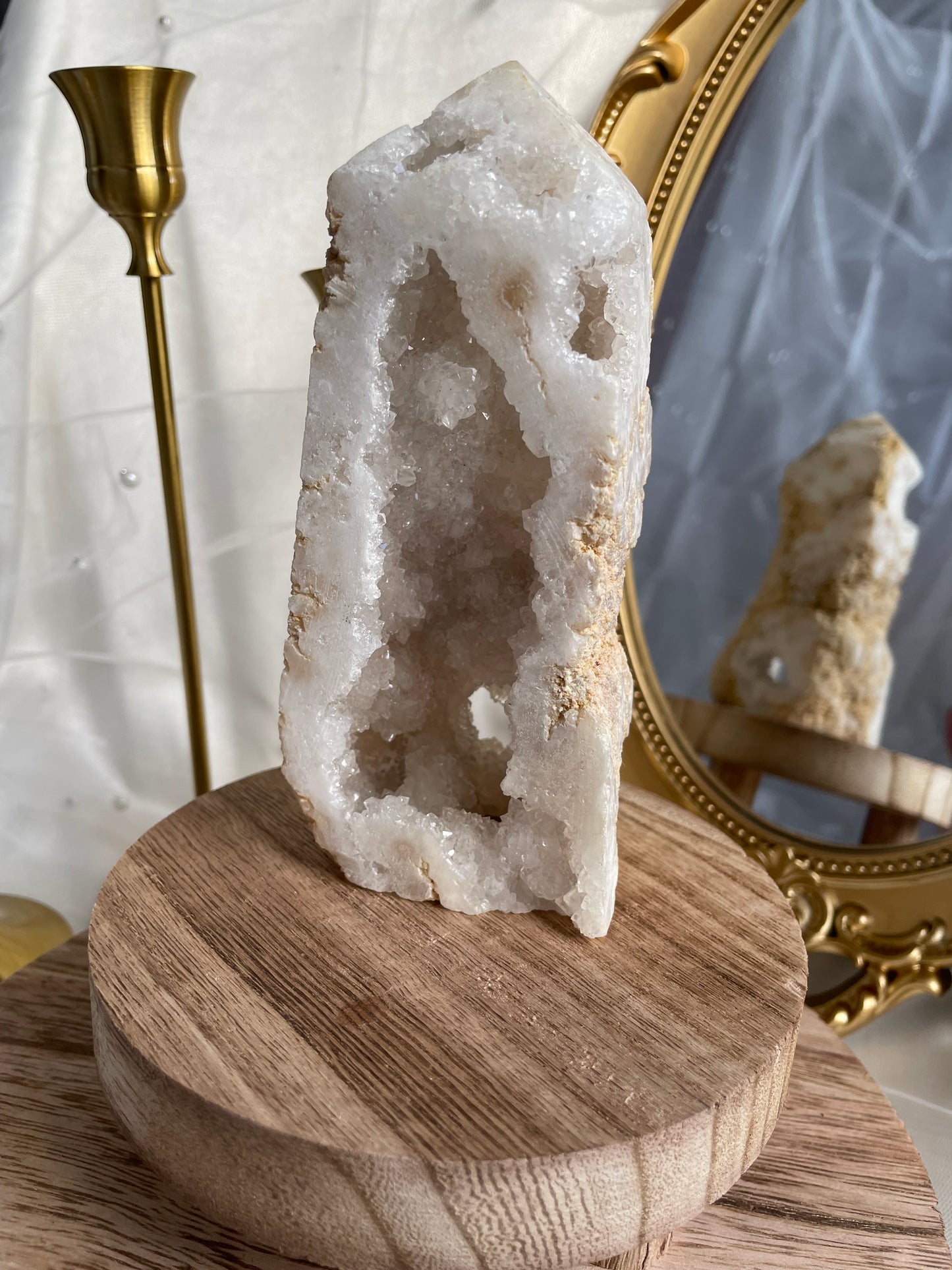 Druzy Quartz Tower