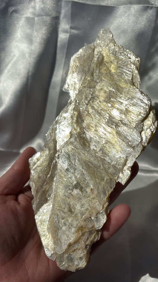 Gold Mica Slice (very fragile pieces may break off in shipping)